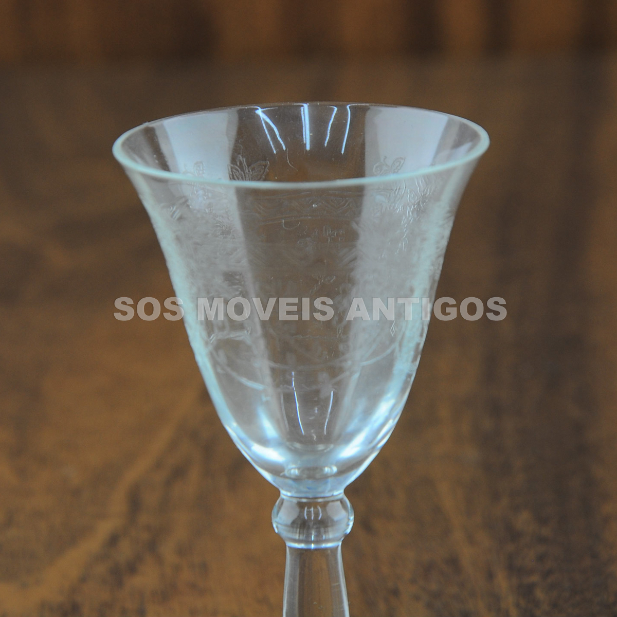 06 TAÇAS EM FINO CRISTAL FRANCES – SAINT LOUIS – SOSMOVEISANTIGOS – ANTIQUARIO SP (4)
