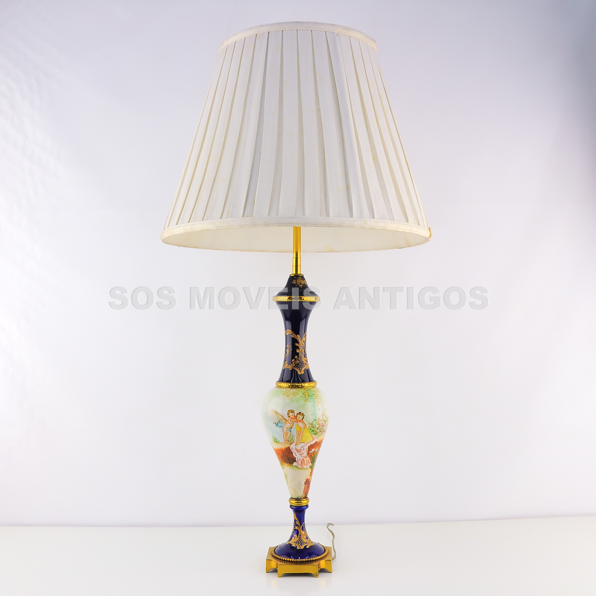 Abajur em porcelana de Sèvres – sosmoveisantigos – antiquario sp (2)