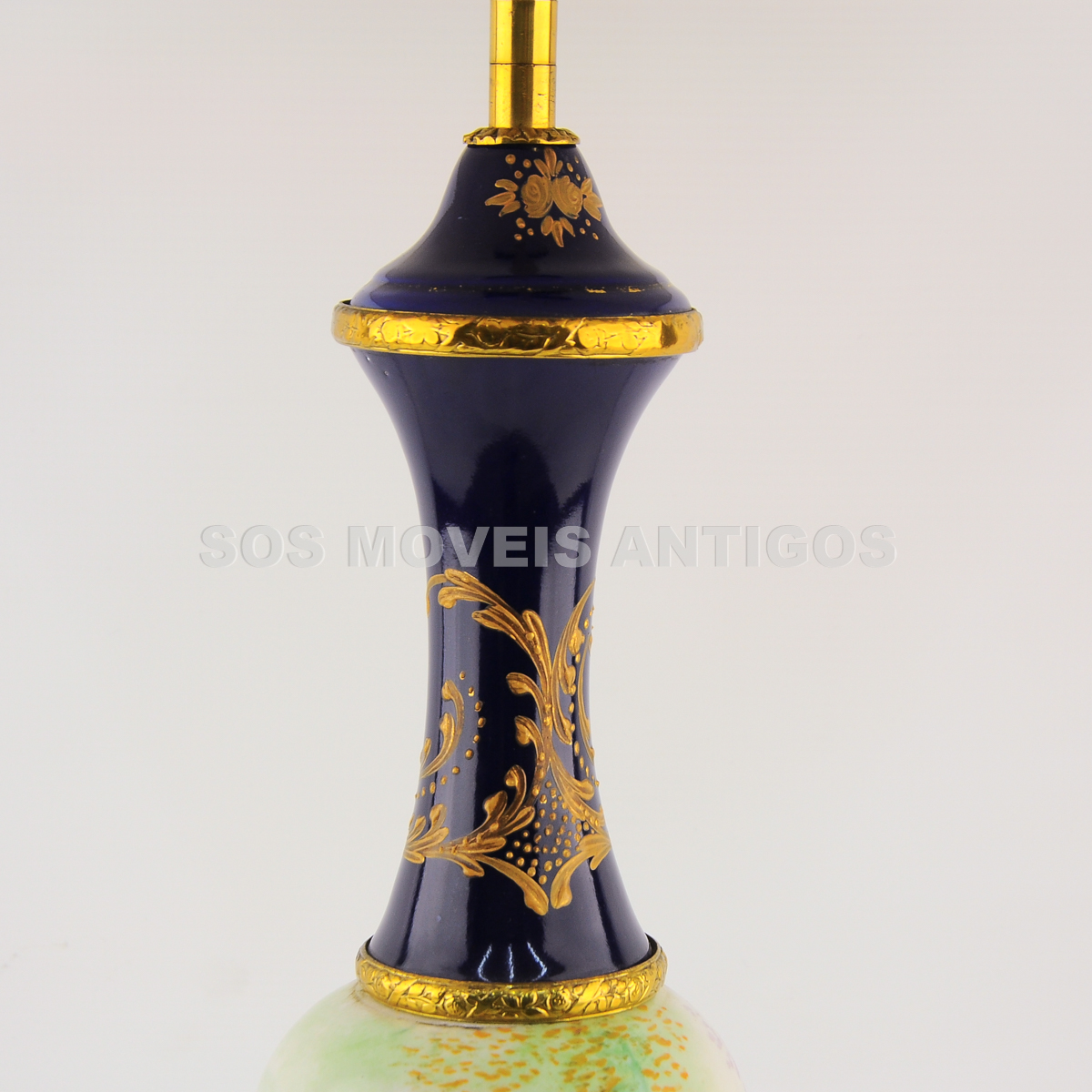 Abajur em porcelana de Sèvres – sosmoveisantigos – antiquario sp (4)