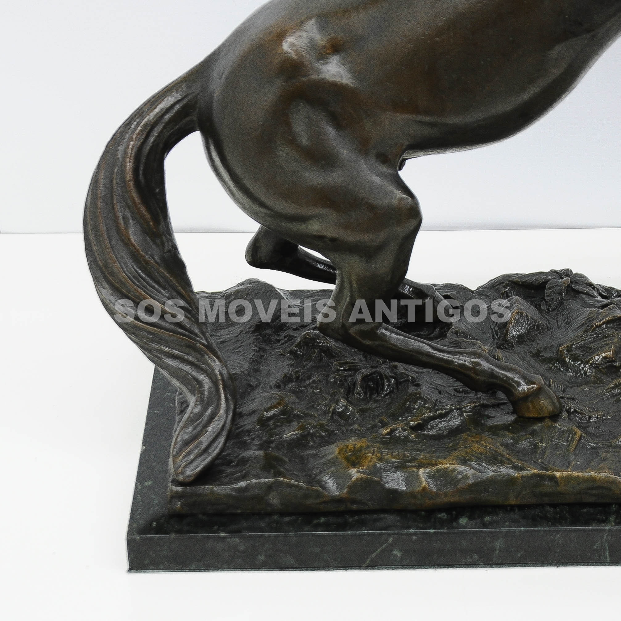ESCULTURA REPRESENTANDO CAVALO – SOSMOVEISANTIGOS – ANTIQUARIO SP (4)