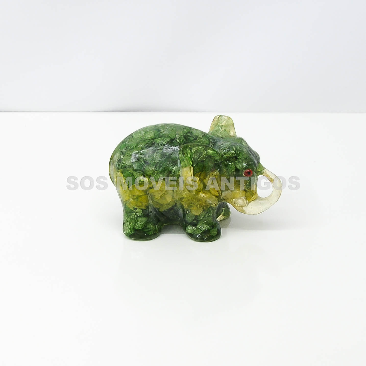 ESCULTURA REPRESENTANDO ELEFANTE EM RESINA – SOSMOVEISANTIGOS – ANTIQUARIO SP (1)