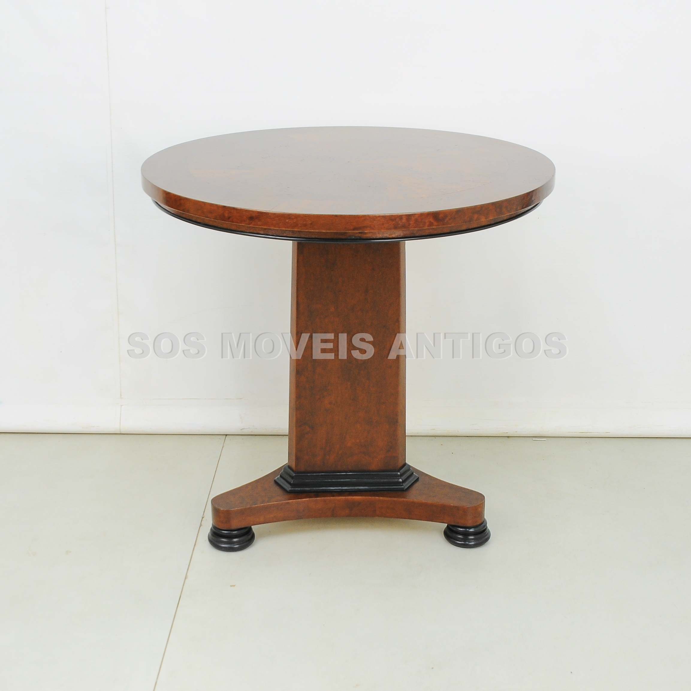 MESA LATERAL ESTILO IMPÉRIO – SOSMOVEISANTIGOS – ANTIQUARIO SP (1)