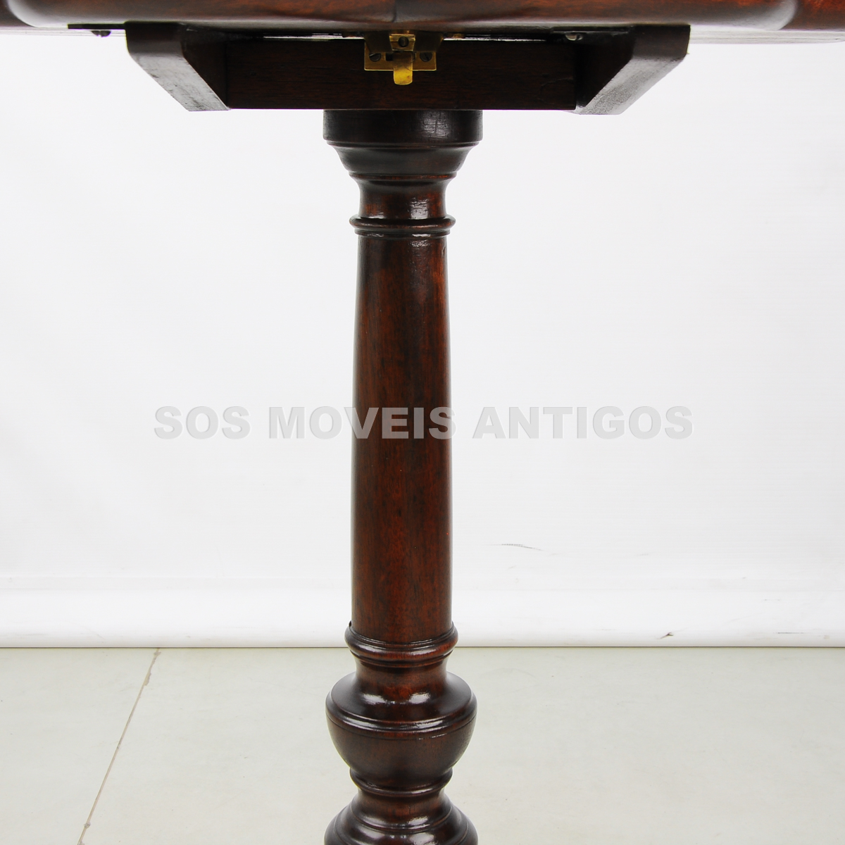 MESA TILTOP – SOSMOVEISANTIGOS – ANTIQUARIO SP (10)
