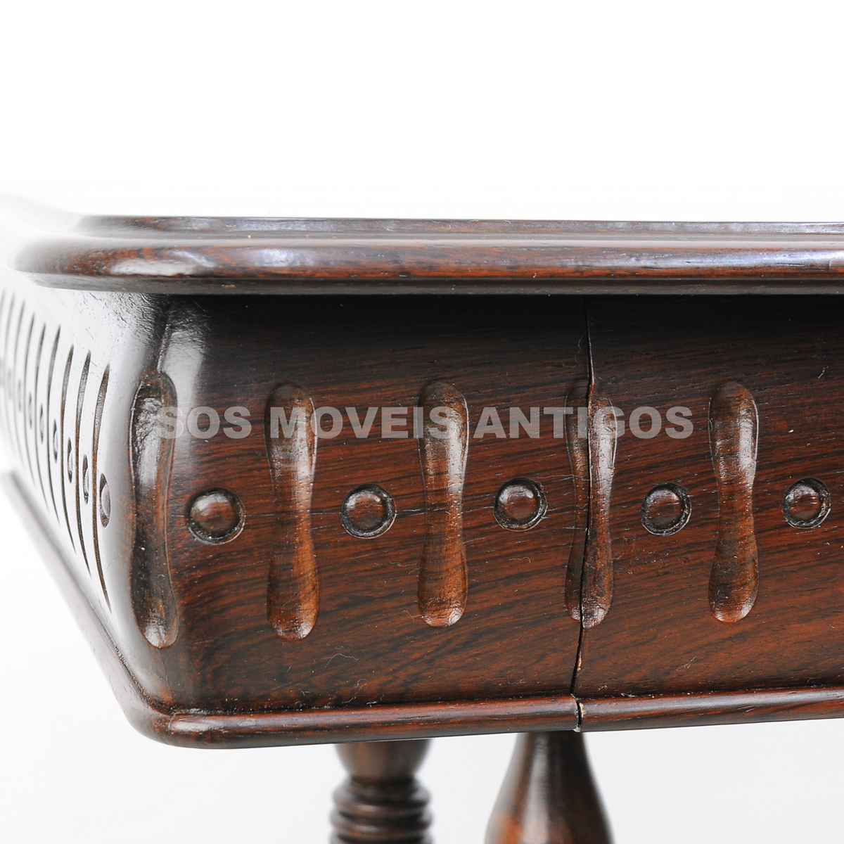 PAR-DE-MESAS-LATERAIS-ESTILO-COLONIAL-PORTUGUES-SOSMOVEISANTIGOS-ANTIQUARIOS-SP-13.jpg
