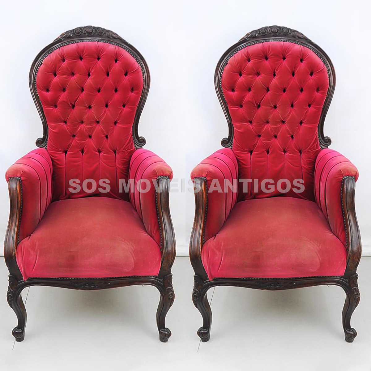 PAR DE POLTRONAS ESTILO LUÍS XV – SOSMOVEISANTIGOS – ANTIQUARIO SP (1)