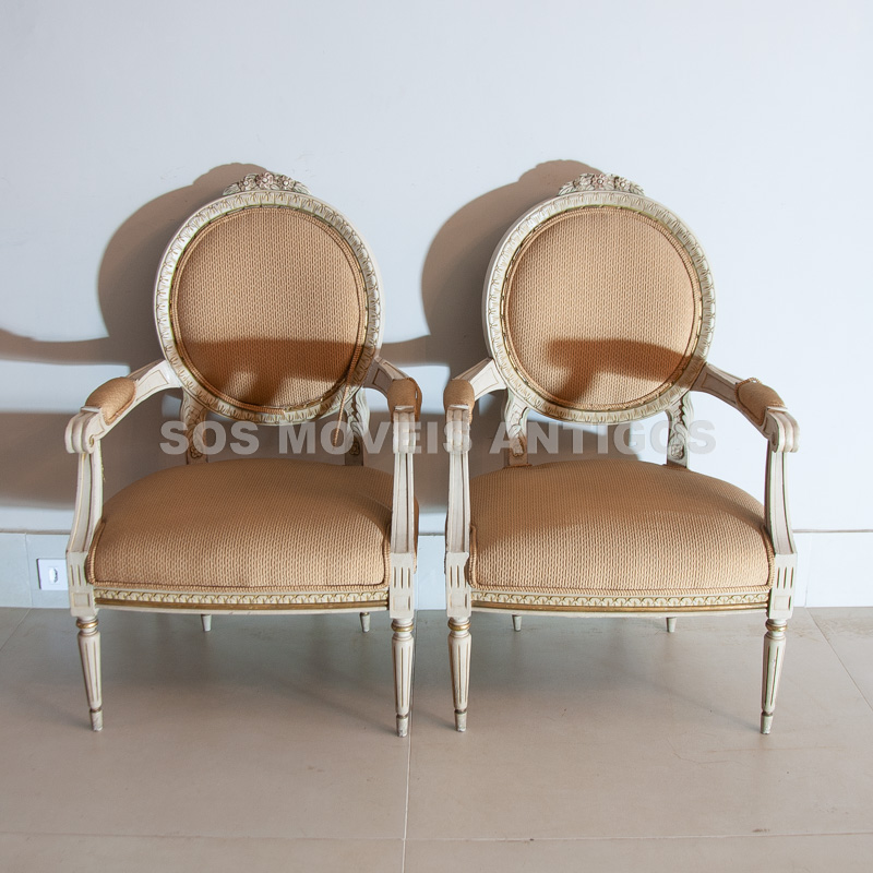 PAR DE POLTRONAS ESTILO LUÍS XVI – SOSMOVEISANTIGOS – ANTIQUARIO SP (2)