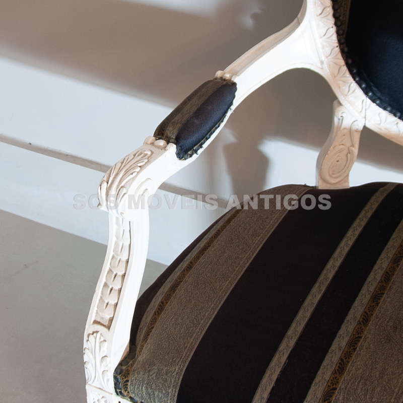 PAR DE POLTRONAS ESTILO LUÍS XVI – SOSMOVEISANTIGOS – ANTIQUARIO SP (8)