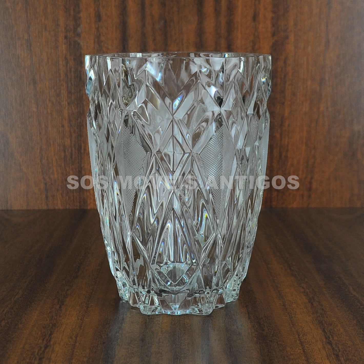 VASO EM CRISTAL – SOSMOVEISANTIGOS – ANTIQUARIO SP (2)