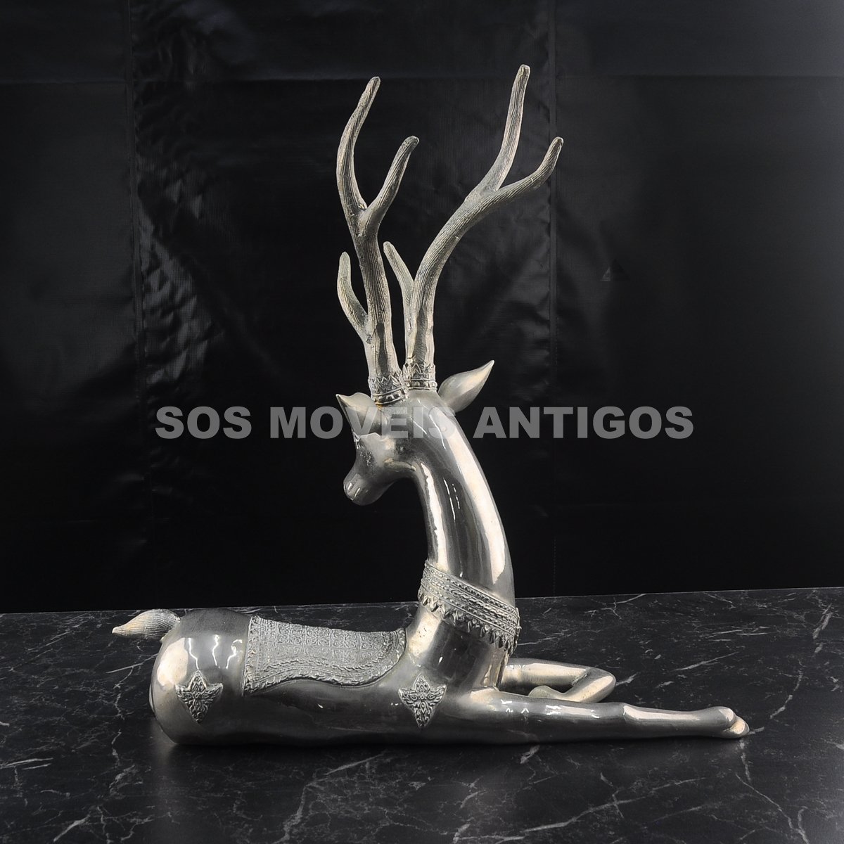 VEADO-EM-BRONZE-COM-BANHO-DE-PRATA-1.jpg